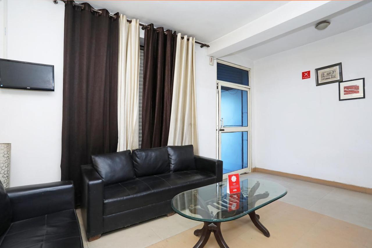 Oyo 11392 The Hotel Grand Hospitality โนอิดา ภายนอก รูปภาพ