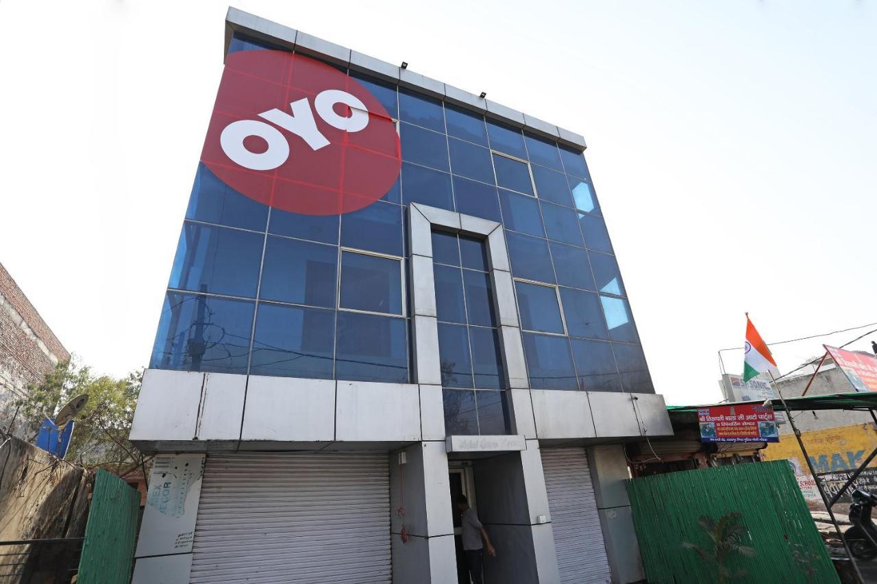 Oyo 11392 The Hotel Grand Hospitality โนอิดา ภายนอก รูปภาพ