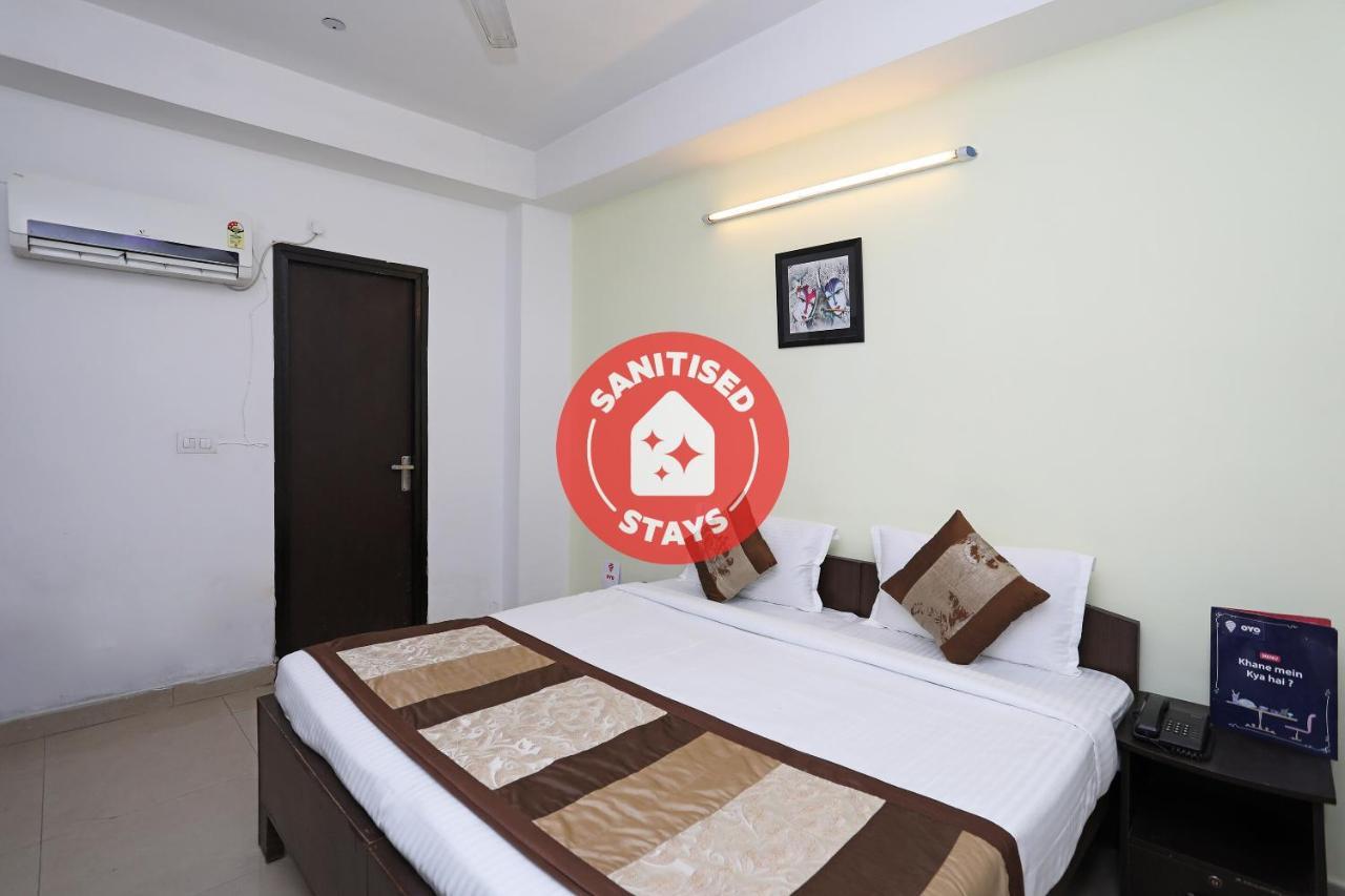 Oyo 11392 The Hotel Grand Hospitality โนอิดา ภายนอก รูปภาพ